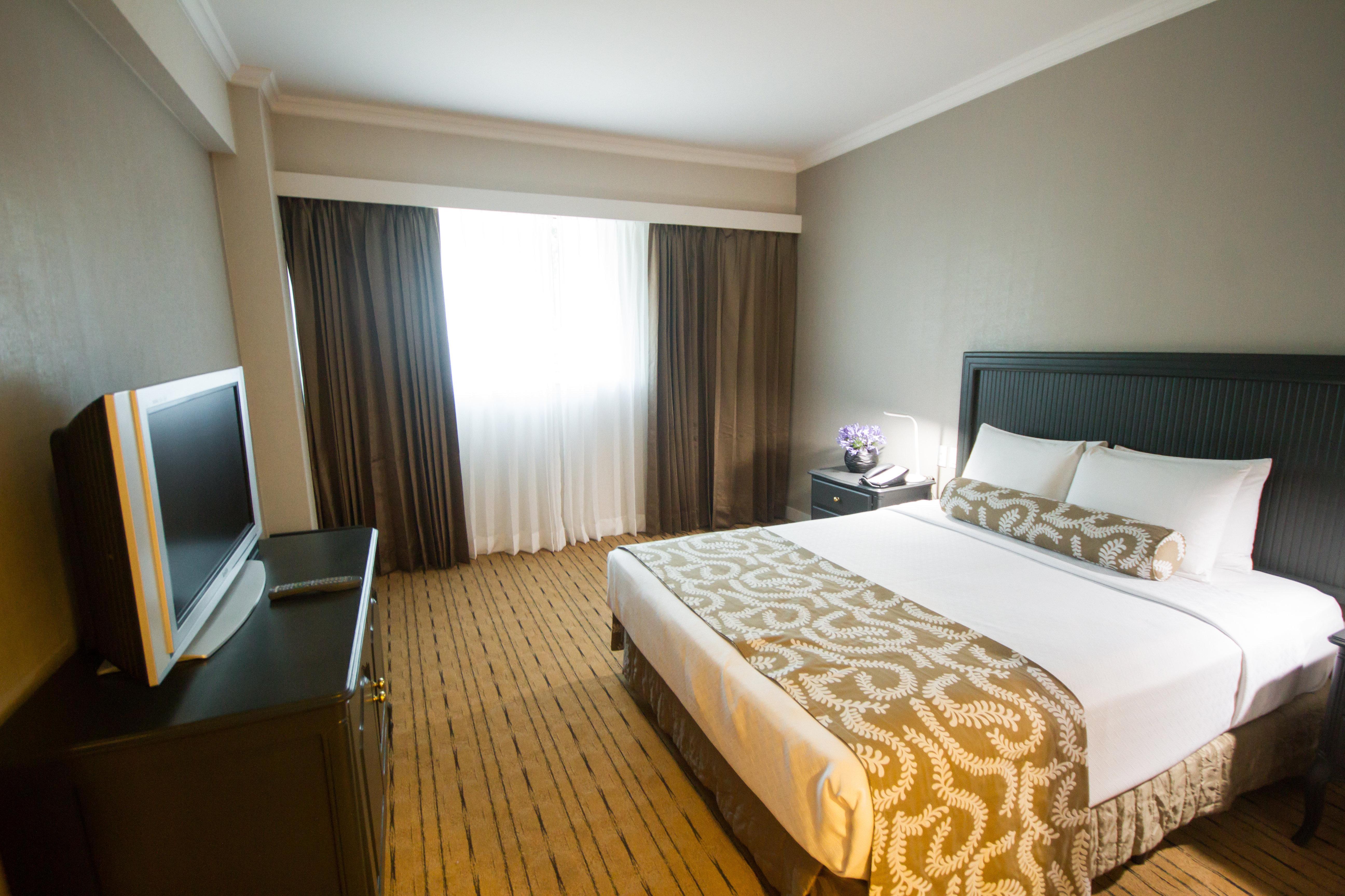 Hotel Crowne Plaza Managua By Ihg Esterno foto