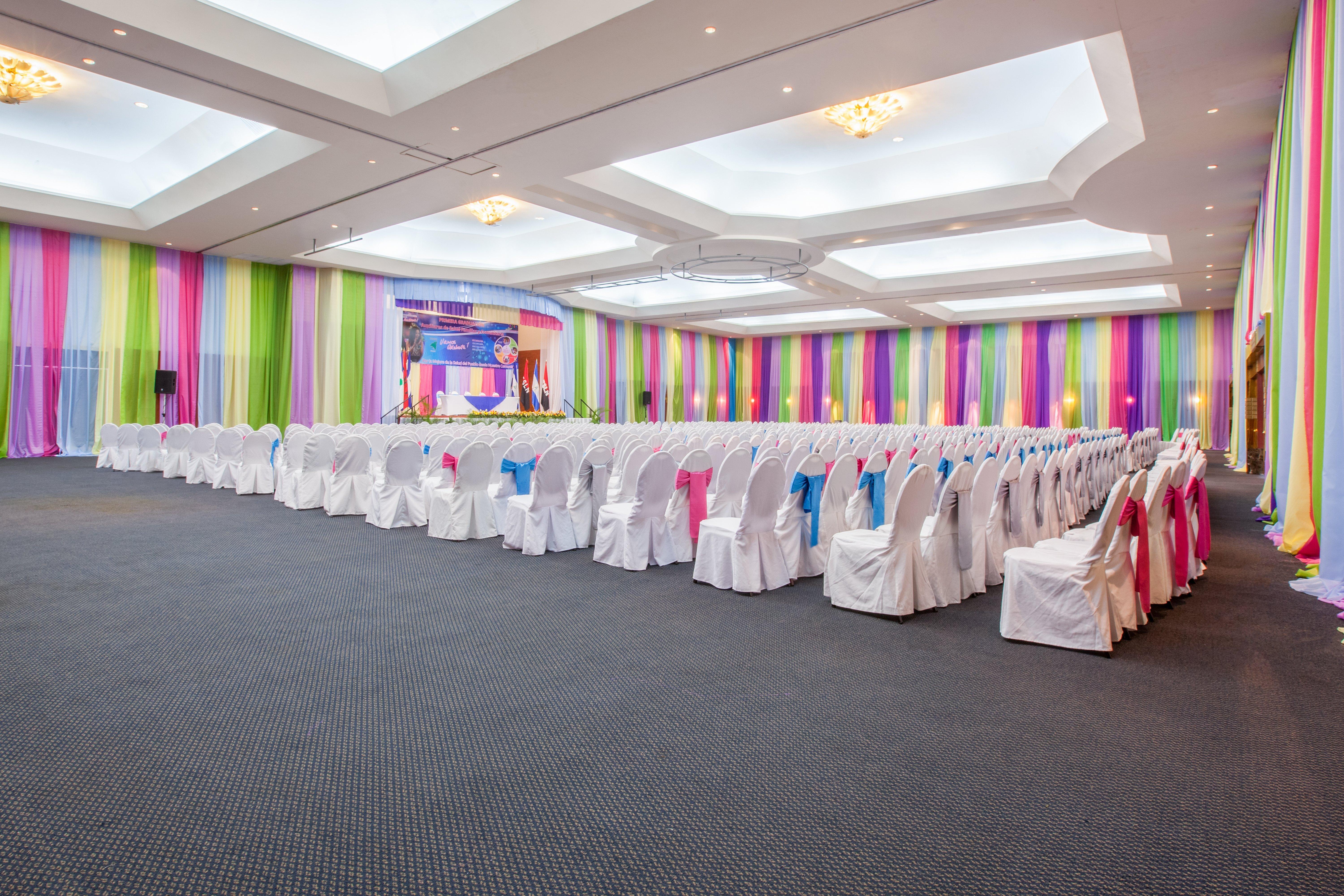 Hotel Crowne Plaza Managua By Ihg Esterno foto