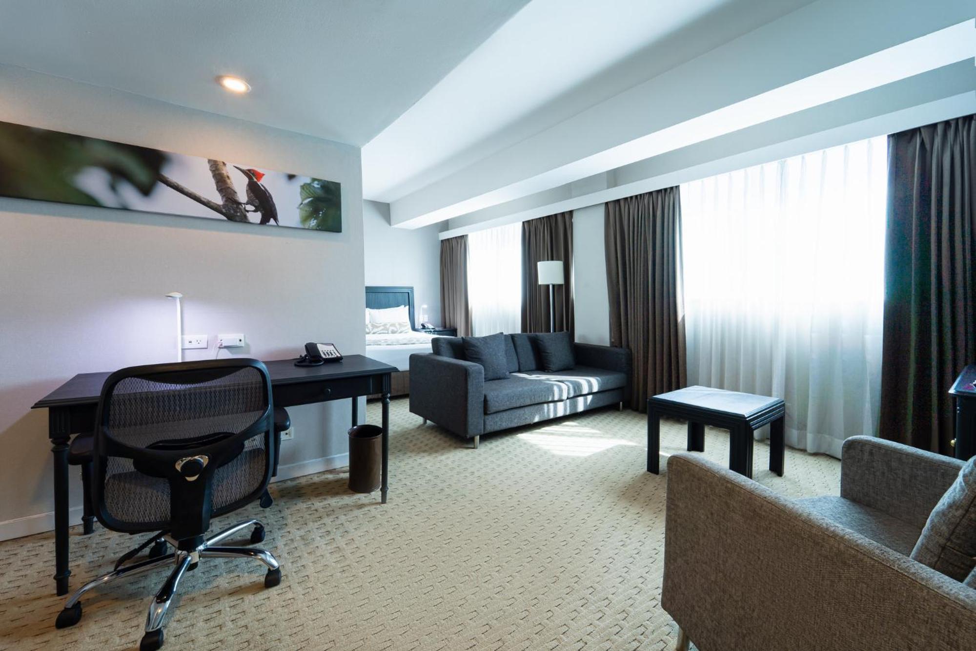 Hotel Crowne Plaza Managua By Ihg Esterno foto