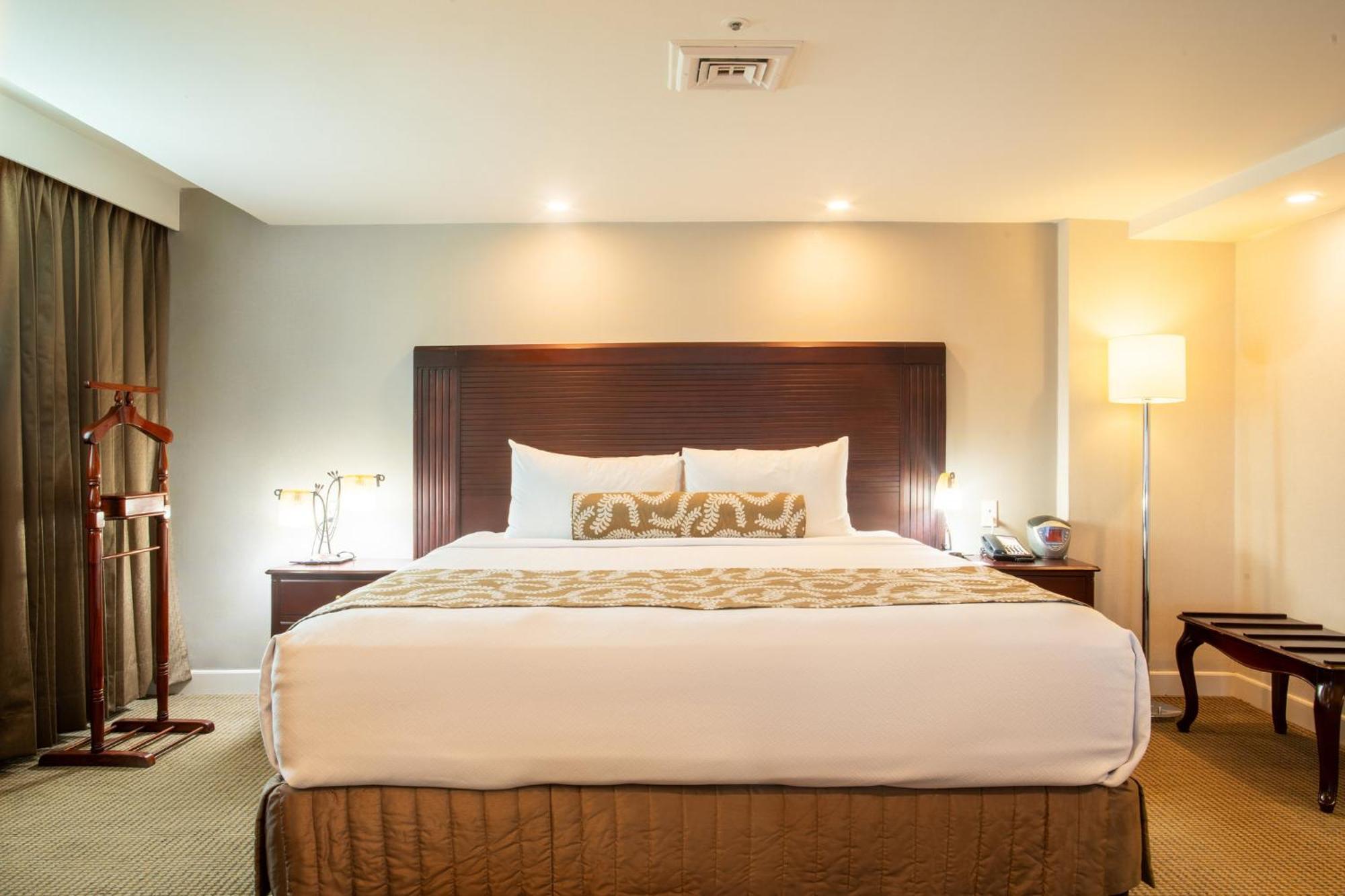 Hotel Crowne Plaza Managua By Ihg Esterno foto