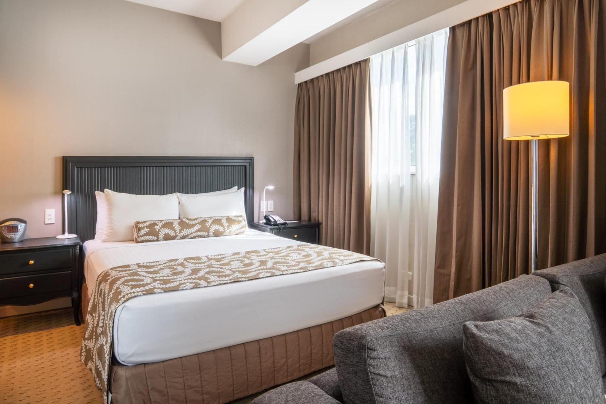 Hotel Crowne Plaza Managua By Ihg Esterno foto